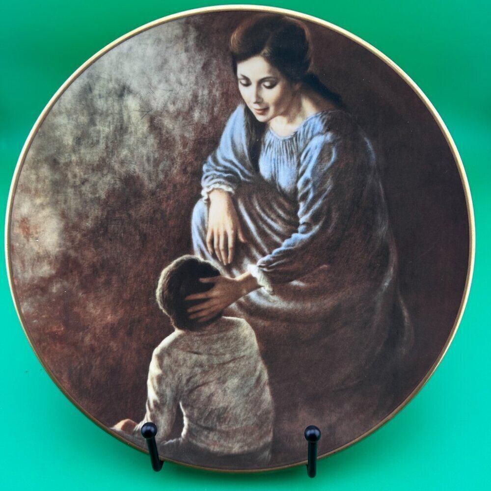 VINTAGE "DEAR CHILD" BY IRENE SPENCER GORHAM CHINA DECORATIVE PLATE, 8.5" - 1974